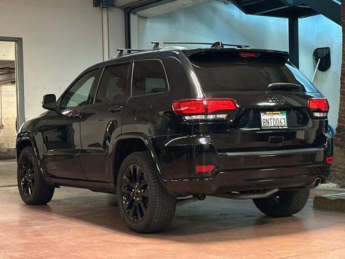 Diamond Black 2020 Jeep Grand Cherokee Altitude