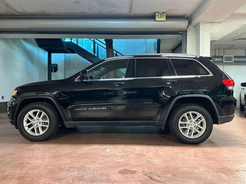 2017 Jeep Grand Cherokee Laredo