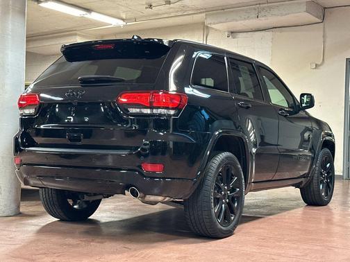 2021 Jeep Grand Cherokee Laredo