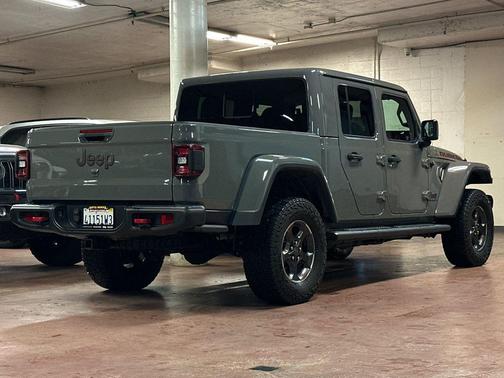 Sting-Gray Clearcoat 2023 Jeep Gladiator Rubicon