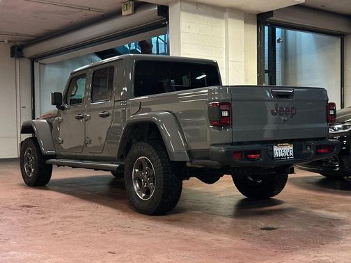 Sting-Gray Clearcoat 2023 Jeep Gladiator Rubicon