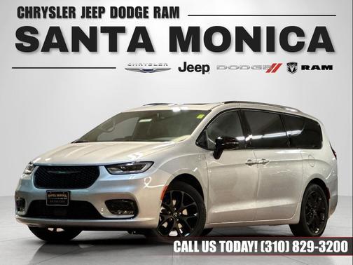 Mist 2026 Chrysler Pacifica Limited