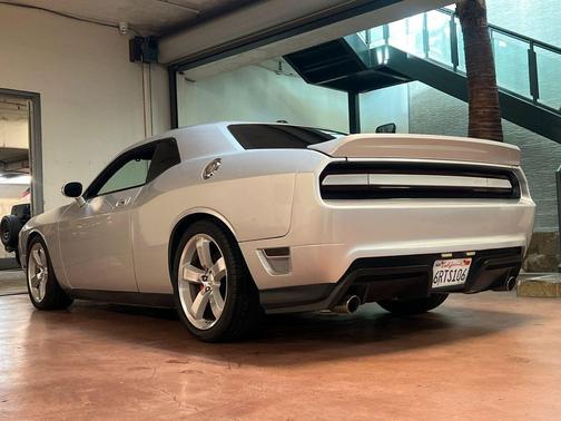 2009 Dodge Challenger SRT8