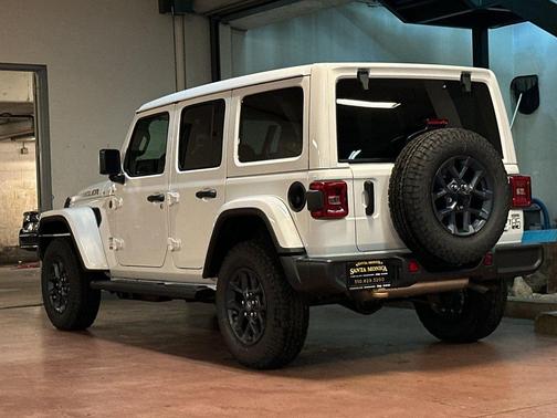 Bright White Clearcoat 2026 Jeep Wrangler 85th Anniversary