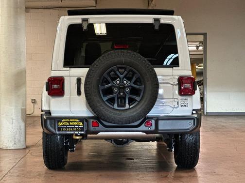 Bright White Clearcoat 2026 Jeep Wrangler 85th Anniversary
