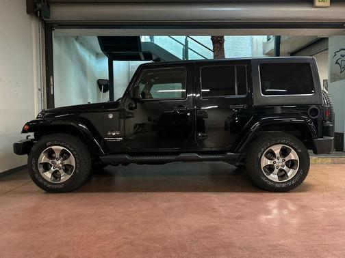2018 Jeep Wrangler JK Unlimited Sahara