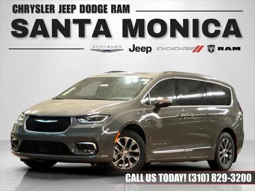 2025 Chrysler Pacifica L