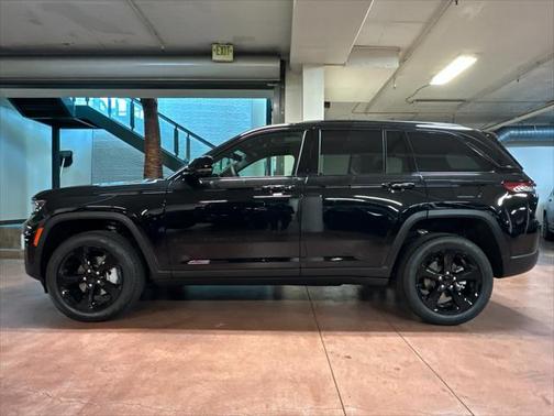 2025 Jeep Grand Cherokee Limited X