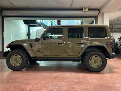 41 2025 Jeep Wrangler 4xe Willys