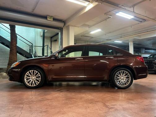 2012 Chrysler 200 Limited