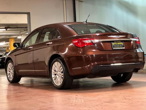 2012 Chrysler 200 Limited