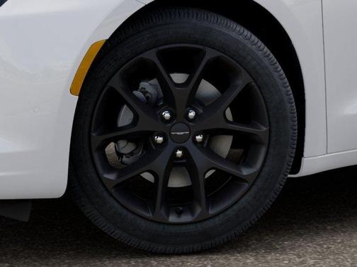 White 2027 Chrysler Pacifica Limited