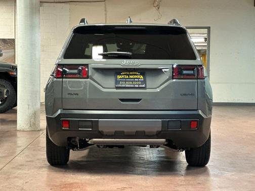 Sting-Gray Clearcoat 2026 Jeep Cherokee Limited