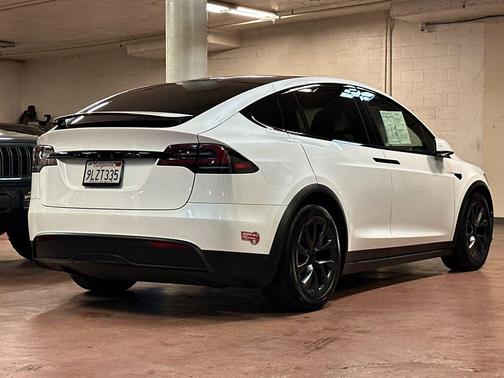 Pearl White Multi-Coat 2024 Tesla Model X Long Range
