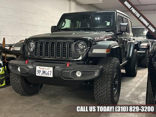 Black Clearcoat 2024 Jeep Wrangler Rubicon