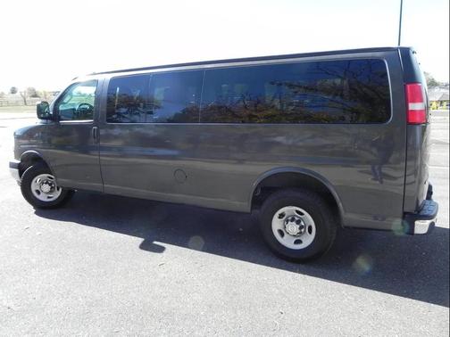 2017 Chevrolet Express 3500 LT