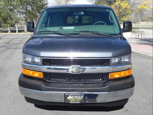 2017 Chevrolet Express 3500 LT