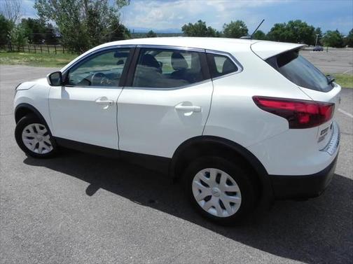 2017 Nissan Rogue Sport S