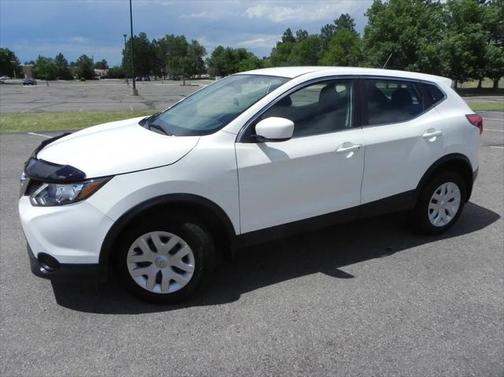 2017 Nissan Rogue Sport S