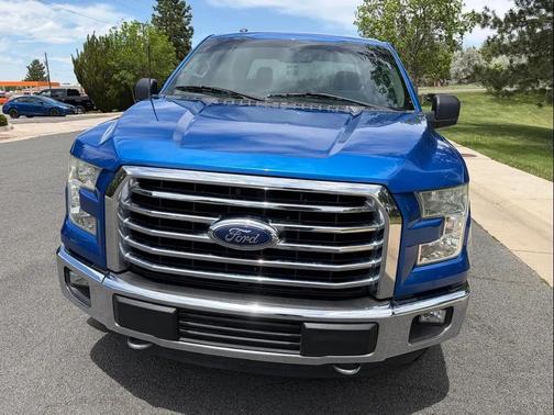 Blue 2015 Ford F-150 XLT
