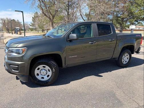 Gray 2018 Chevrolet Colorado WT
