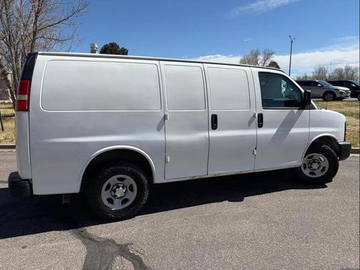 2007 Chevrolet Express 1500 Base