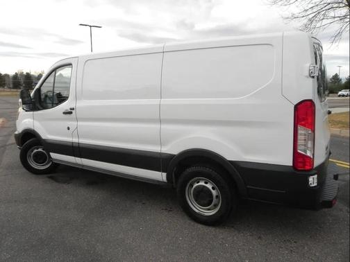 2017 Ford Transit-150 XL