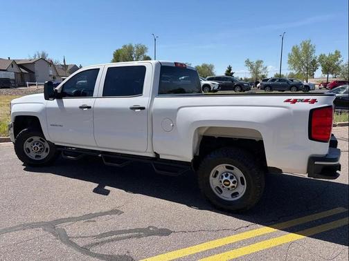 Summit White 2019 Chevrolet Silverado 2500 WT