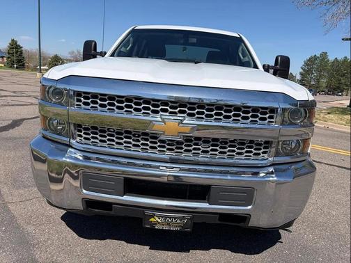 Summit White 2019 Chevrolet Silverado 2500 WT