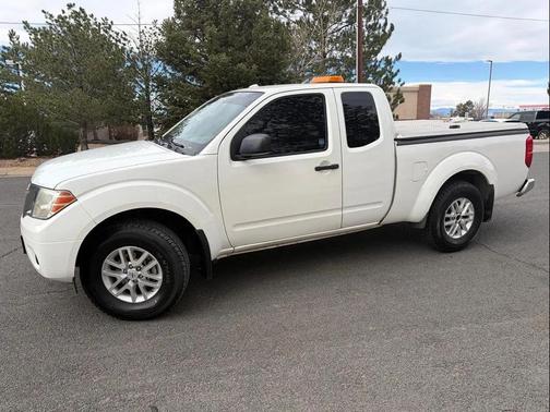 Glacier White 2018 Nissan Frontier SV