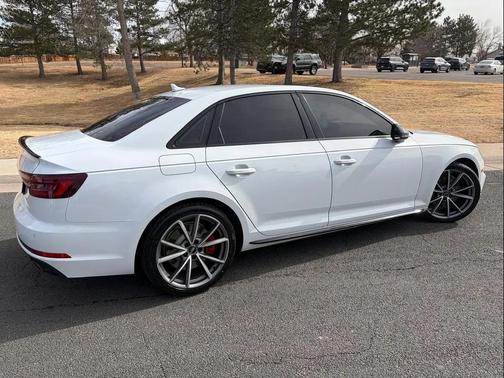2018 Audi A4 2.0T Premium Plus