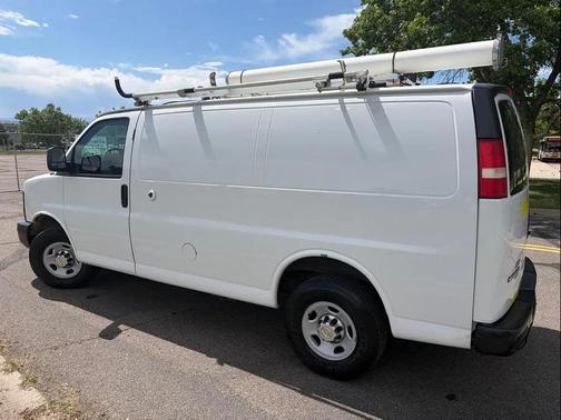 Summit White 2013 Chevrolet Express 2500 Work Van