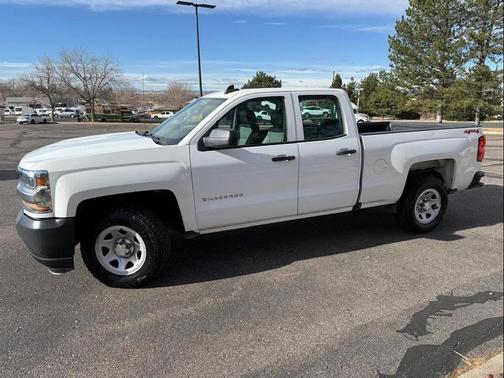 Summit White 2019 Chevrolet Silverado 1500 WT