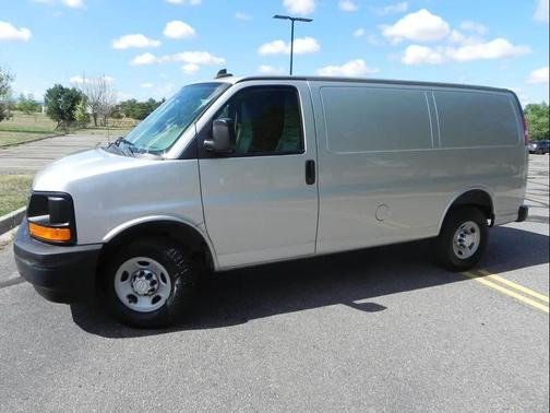 2017 Chevrolet Express 2500 Work Van