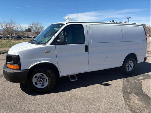 2009 GMC Savana 3500 Base