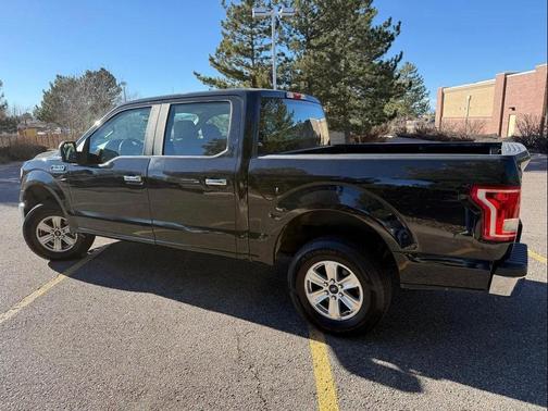 Tuxedo Black Metallic 2015 Ford F-150 XL