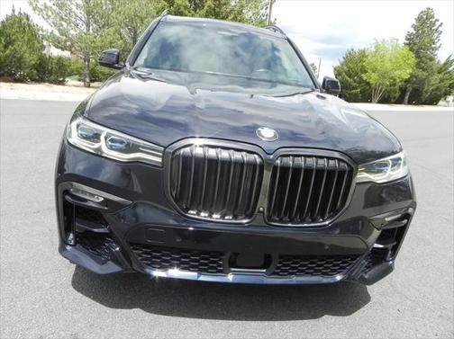 2020 BMW X7 M50i