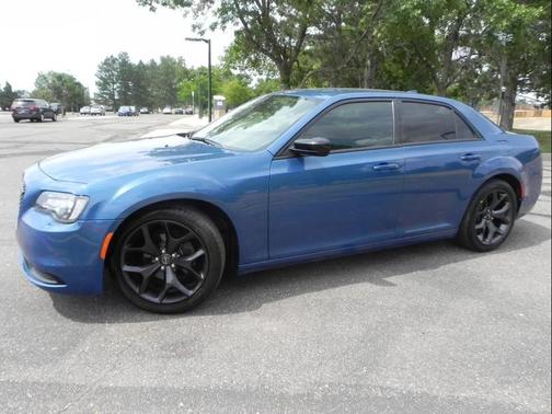 2021 Chrysler 300 Touring