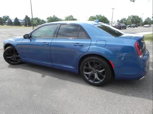 2021 Chrysler 300 Touring
