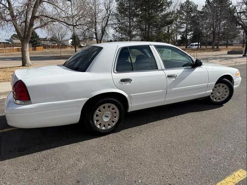 2008 Ford Crown Victoria Base