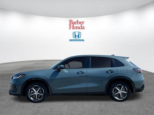Nordic Forest Pearl 2025 Honda HR-V
