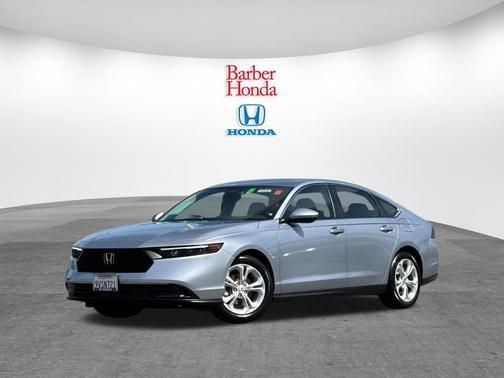 Solar Silver Metallic 2025 Honda Accord