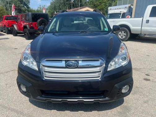 Crystal Black Silica 2014 Subaru Outback 2.5i Premium