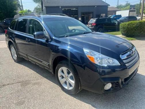 Crystal Black Silica 2014 Subaru Outback 2.5i Premium