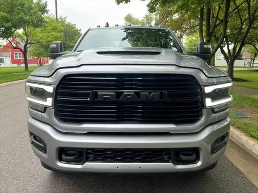 2023 RAM 2500 Laramie Crew Cab 4x4 6'4' Box