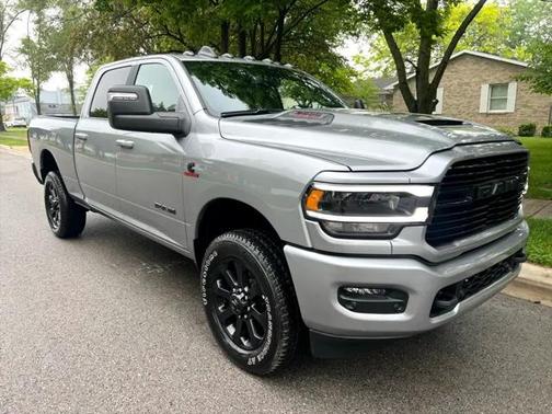 2023 RAM 2500 Laramie Crew Cab 4x4 6'4' Box