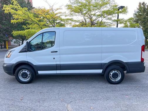 2017 Ford Transit-250 Base