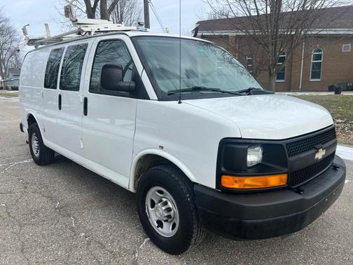 2015 Chevrolet Express 2500 Work Van