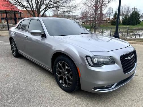 2018 Chrysler 300 S