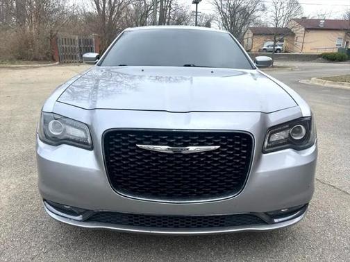 2018 Chrysler 300 S